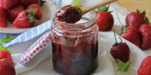 Çilek Reçeli Kaç Kaloridir ?