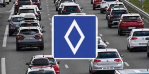 Trafik Levhası Yeni Bu
