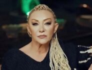 Müzisyen Güllü.
