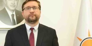 AK Parti İçinden Art Arda Gelen Ayrılma Kararları.