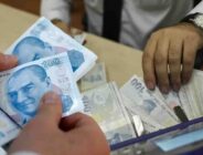 Maaş düzenlemesinde yeni perde! En düşük emekli maaşına yapılacak artışın, refah payı ilavesiyle daha tatmin edici bir noktaya taşınması gündemde.