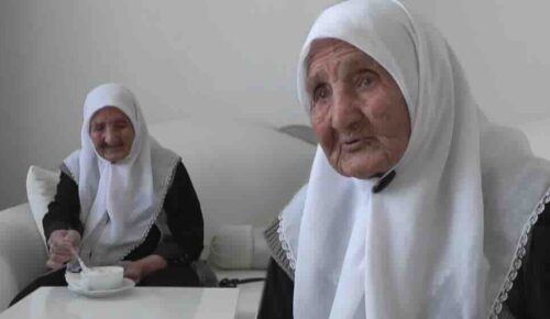 Yüz on yaşını doldurmuş Şemsi Nine