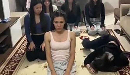 Namaz Kıldıkları Anlar